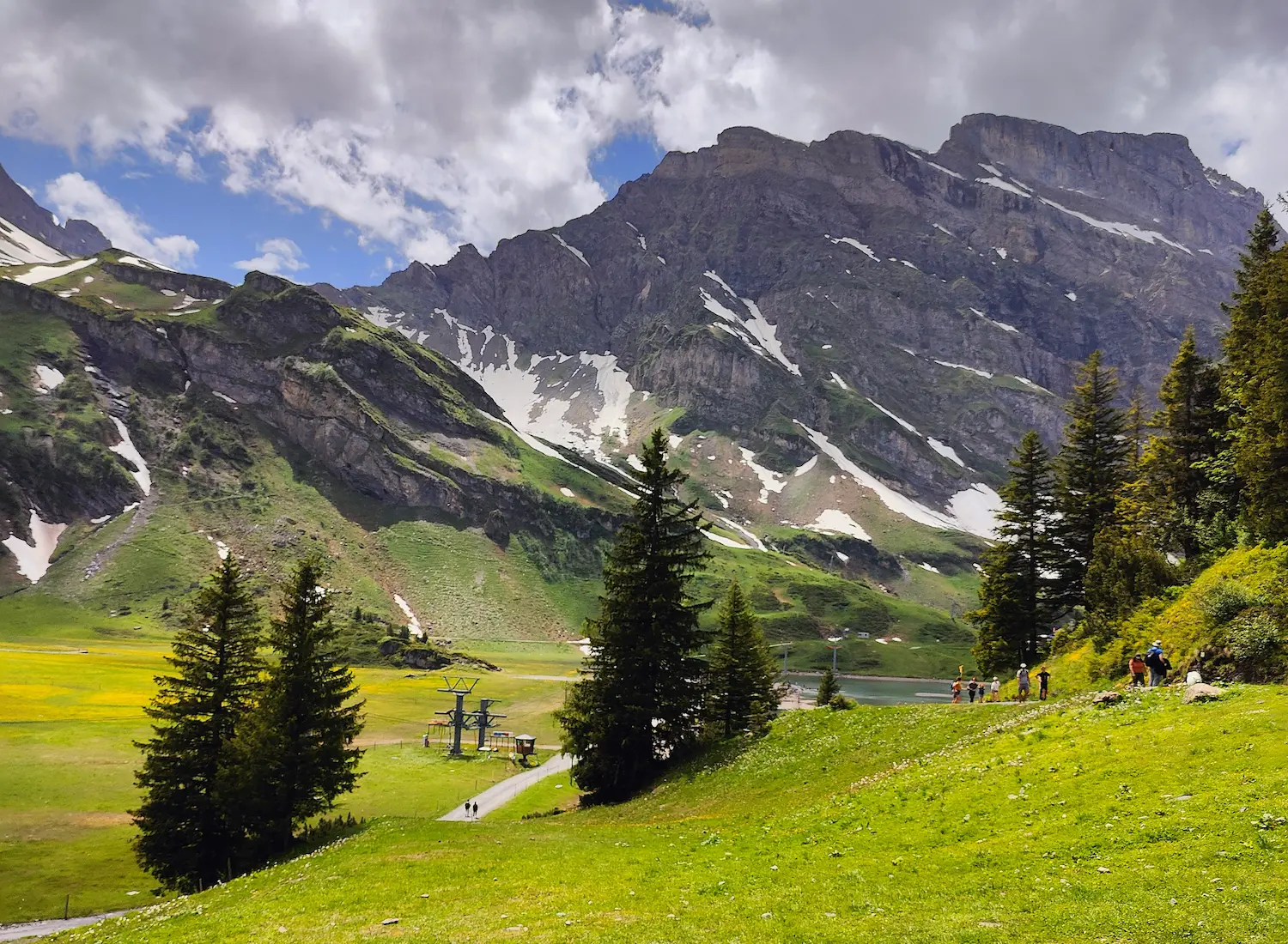 Mount Titlis Day Trip: Ultimate Guide to Switzerland’s Alpine Adventure